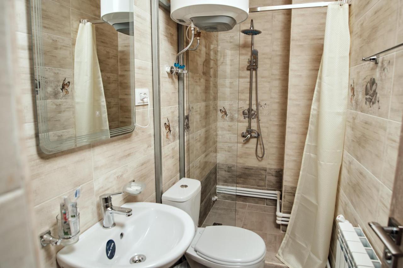 Ro Metro Aparthotel Gjoumri Kültér fotó