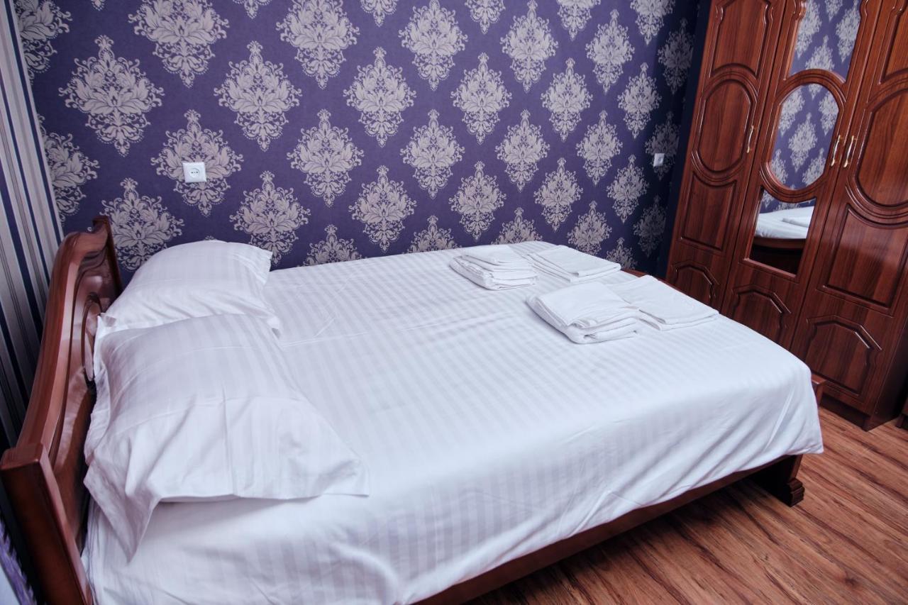 Ro Metro Aparthotel Gjoumri Kültér fotó
