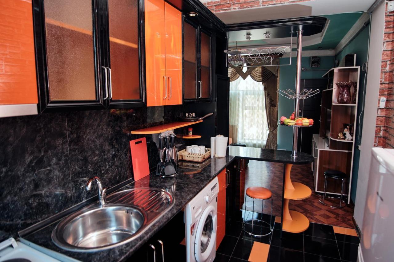 Ro Metro Aparthotel Gjoumri Kültér fotó