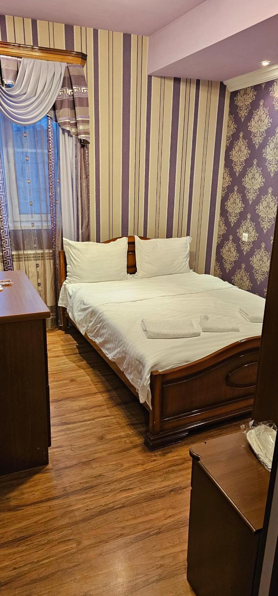 Ro Metro Aparthotel Gjoumri Kültér fotó