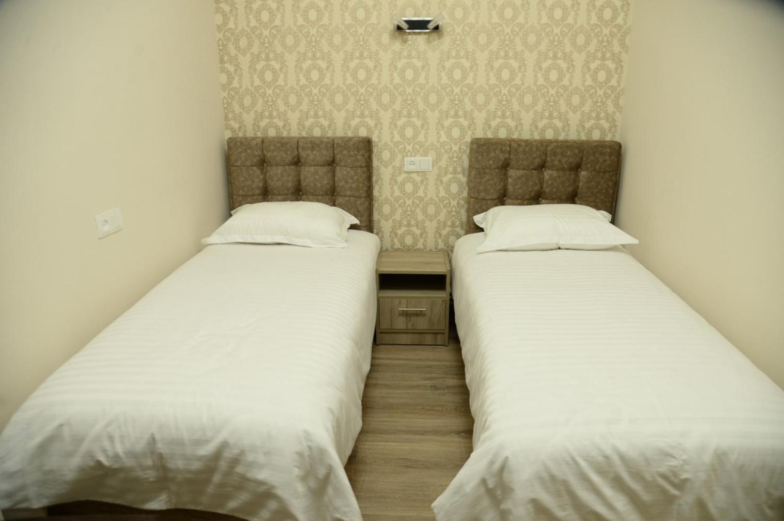 Ro Metro Aparthotel Gjoumri Kültér fotó